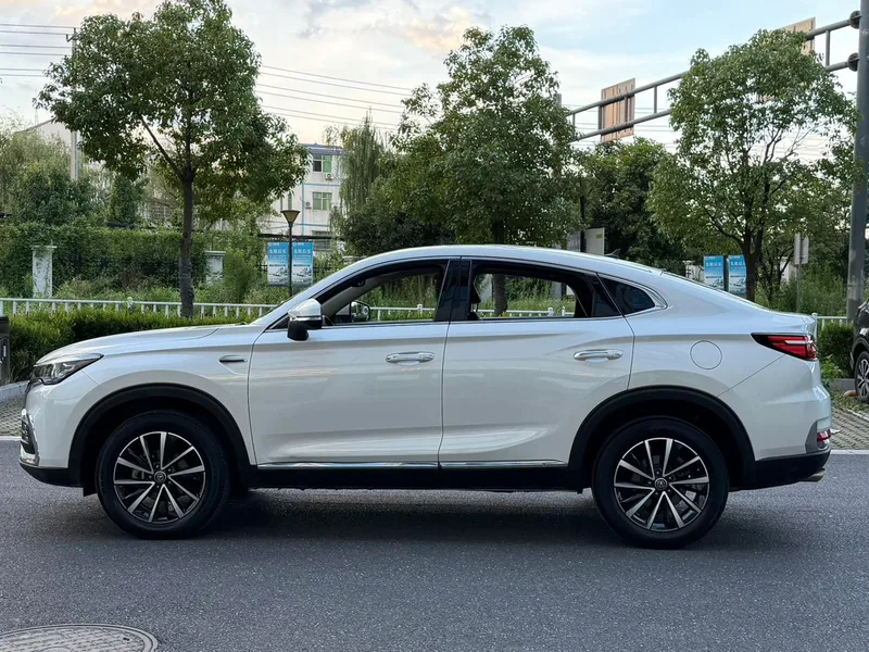 Changan CS85 COUPE 2019 1.5T Type Version exterior photo 4 Changan CS85 COUPE 2019 1.5T Type Version exterior photo 4