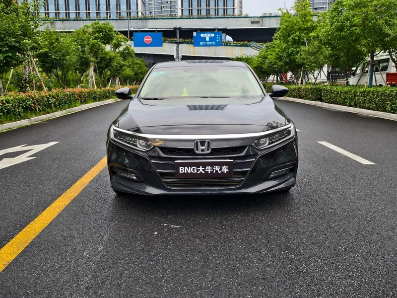 Honda Accord 2018 230TURBO Comfort Edition China V exterior photo 2 Honda Accord 2018 230TURBO Comfort Edition China V exterior photo 2