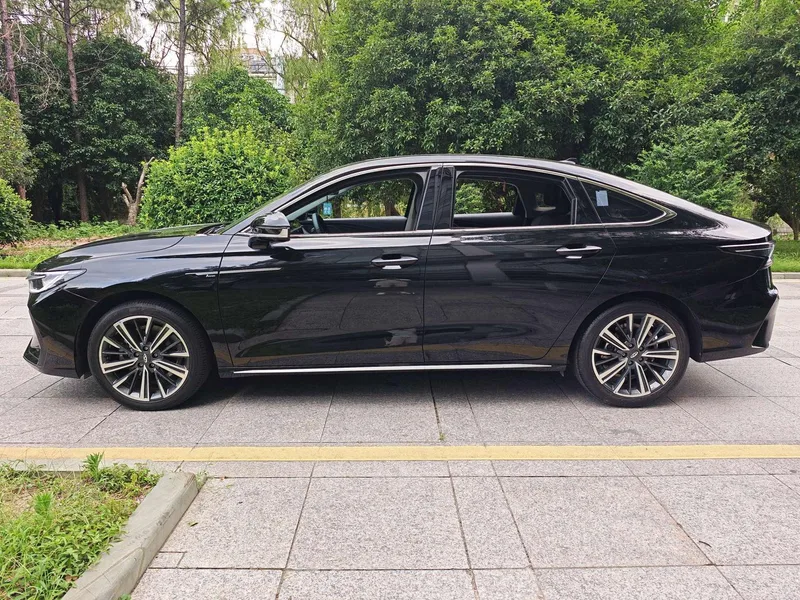 Chery Arrizo 8 2022 1.6TGDI DCT elegance interior photo 14 Chery Arrizo 8 2022 1.6TGDI DCT elegance interior photo 14