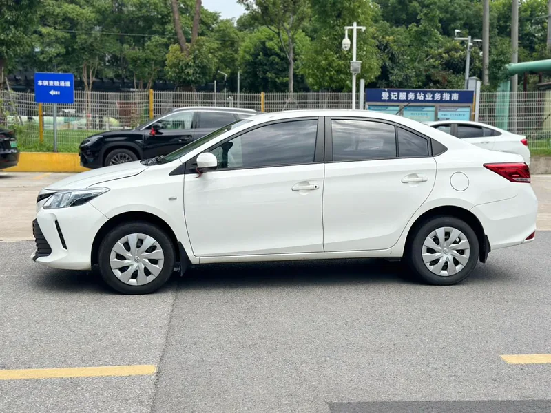Toyota Vios 2017 1.5L CVT Line Creation Edition exterior photo 6