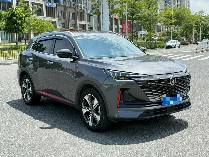 Changan CS55 PLUS 2022 Second generation 1.5T DCT Premium Trim exterior photo 3 Changan CS55 PLUS 2022 Second generation 1.5T DCT Premium Trim exterior photo 3