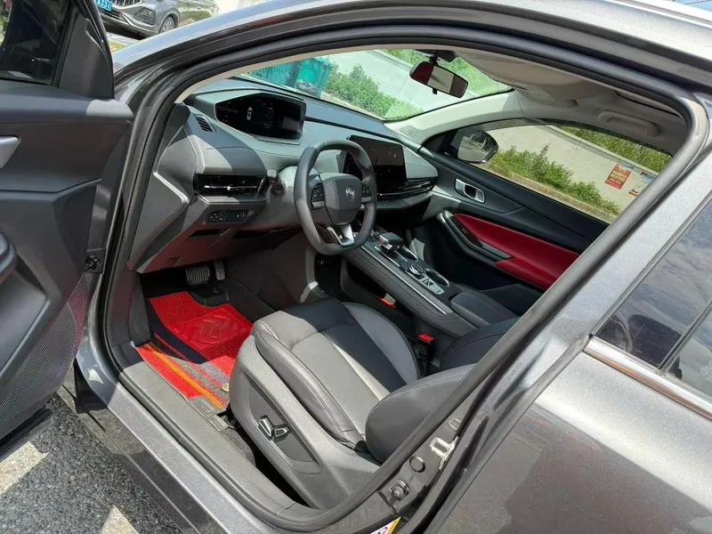 Changan CS55 PLUS 2022 Second generation 1.5T DCT Premium Trim interior photo 7 Changan CS55 PLUS 2022 Second generation 1.5T DCT Premium Trim interior photo 7