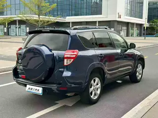 Toyota RAV4 2010 2.4L Versión de actualización automática de lujo interior foto 7 Toyota RAV4 2010 2.4L Versión de actualización automática de lujo interior foto 7