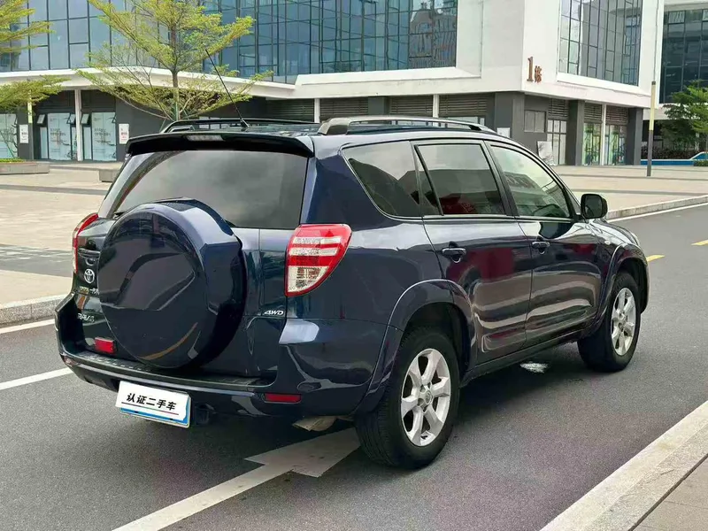 Toyota RAV4 2010 2.4L Versión de actualización automática de lujo interior foto 7 Toyota RAV4 2010 2.4L Versión de actualización automática de lujo interior foto 7