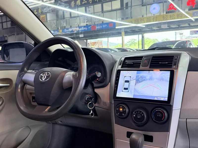 Toyota Corolla 2011 1.6L Automatic GL interior photo 8