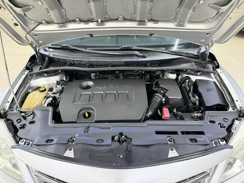 Toyota Corolla 2011 1.6L Automatic GL interior photo 12