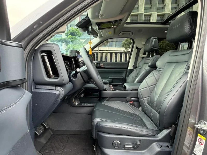 Fangchengbao Leopard 5 2023 Pilot Edition interior photo 6 Fangchengbao Leopard 5 2023 Pilot Edition interior photo 6