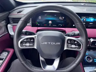 Jetour X70 PLUS 2021 Zhuge 1.6T DCT Kongming 7 seat interior photo 11 Jetour X70 PLUS 2021 Zhuge 1.6T DCT Kongming 7 seat interior photo 11