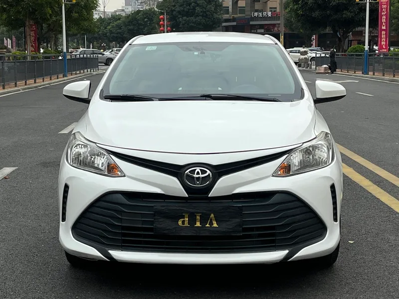 Toyota Vios 2017 1.5L CVT Versión creativa exterior foto 2 Toyota Vios 2017 1.5L CVT Versión creativa exterior foto 2