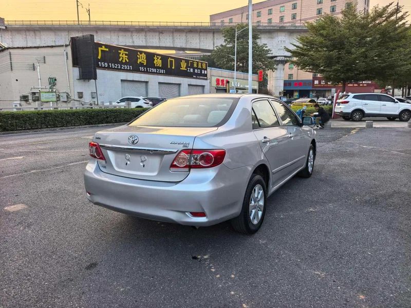 Toyota Corolla 2011 1.6L Automatic GL exterior photo 6 Toyota Corolla 2011 1.6L Automatic GL exterior photo 6