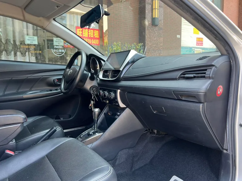 Toyota Vios 2017 1.5L CVT Созданная версия интерьер фото 16 Toyota Vios 2017 1.5L CVT Созданная версия интерьер фото 16