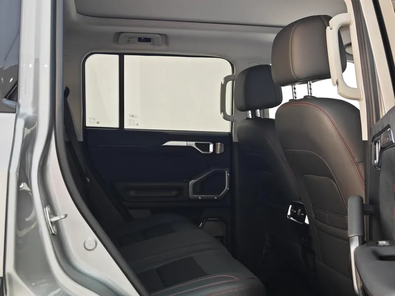 Jetour T2 2023 1.5TD Two-wheel drive Discover PRO interior photo 16 Jetour T2 2023 1.5TD Two-wheel drive Discover PRO interior photo 16