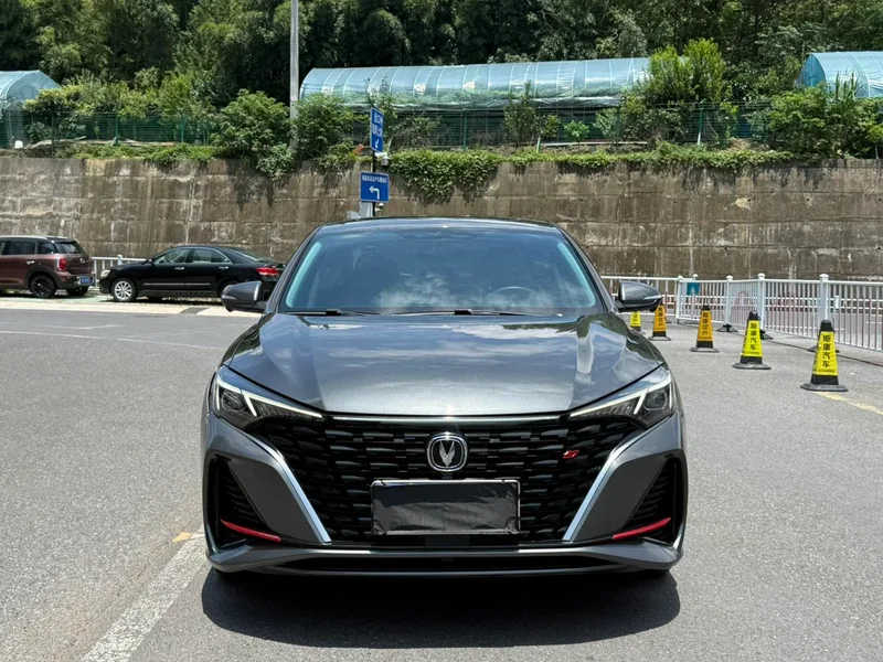 Changan Eado 2024 PLUS 1.4T DCT Version haute performance extérieur photo 2 Changan Eado 2024 PLUS 1.4T DCT Version haute performance extérieur photo 2