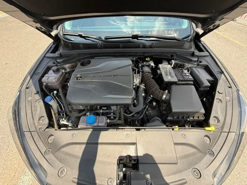 Changan Eado 2024 PLUS 1.4T DCT Version haute performance intérieur photo 12 Changan Eado 2024 PLUS 1.4T DCT Version haute performance intérieur photo 12