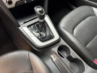 Hyundai Elantra Lingdong 2018 1.6L Automatique 15 Édition spéciale d'anniversaire intérieur photo 9