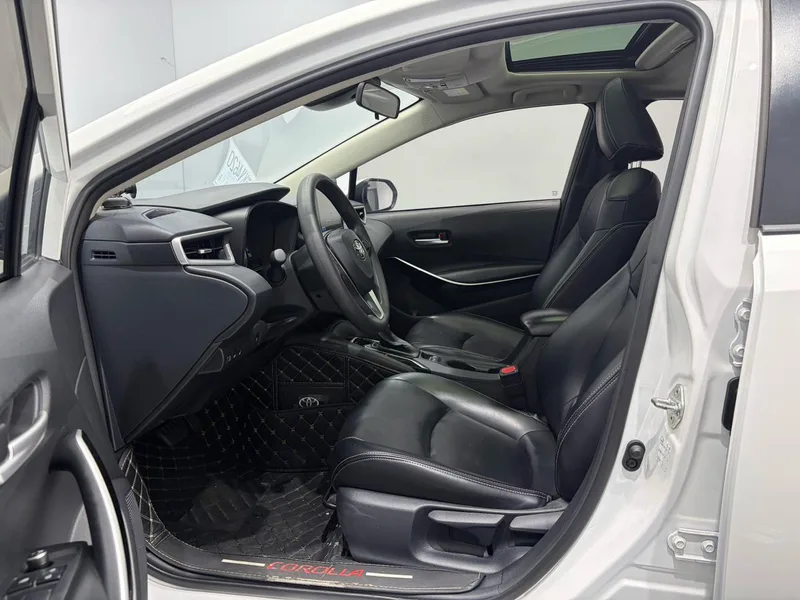Toyota Corolla 2021 Dual Power 1.8L E-CVT Elite Edition interior photo 14 Toyota Corolla 2021 Dual Power 1.8L E-CVT Elite Edition interior photo 14