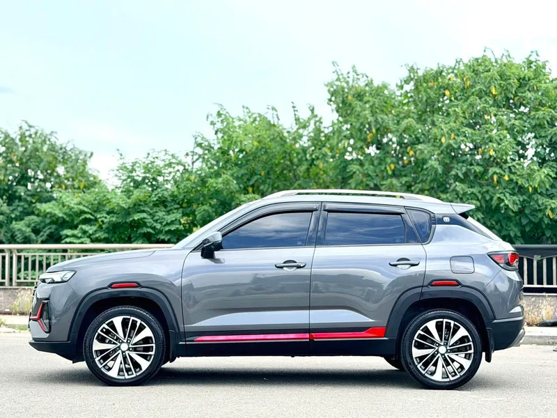 Changan CS35 PLUS 2021 Модифицированный синий кит NE 1.4T DCT Пилотный тип экстерьер фото 5 Changan CS35 PLUS 2021 Модифицированный синий кит NE 1.4T DCT Пилотный тип экстерьер фото 5
