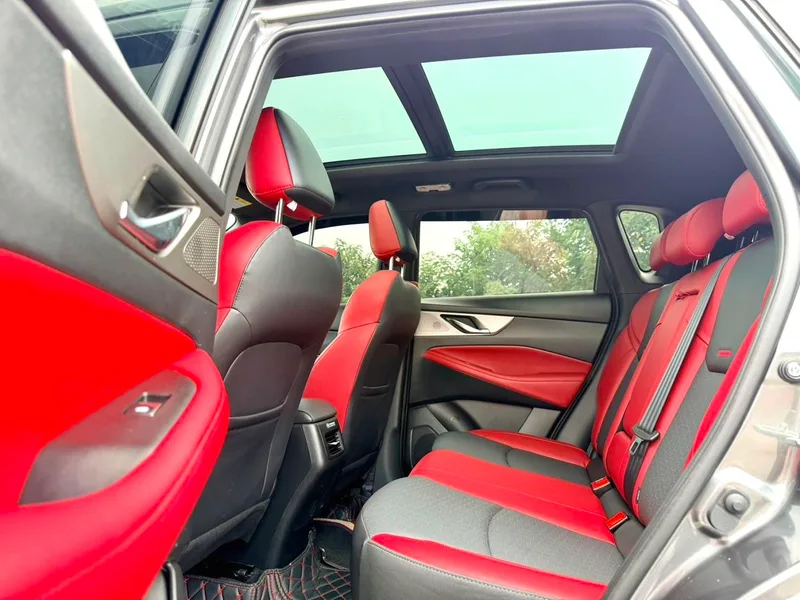 Changan CS35 PLUS 2021 Модифицированный синий кит NE 1.4T DCT Пилотный тип интерьер фото 6 Changan CS35 PLUS 2021 Модифицированный синий кит NE 1.4T DCT Пилотный тип интерьер фото 6