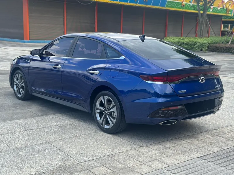 Hyundai Lafesta 2019 280TGDi Version Smart Speed État VI intérieur photo 6 Hyundai Lafesta 2019 280TGDi Version Smart Speed État VI intérieur photo 6