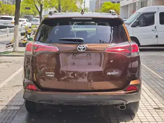 Toyota RAV4 2016 2.0L CVT Version mode à deux roues motrices extérieur photo 5 Toyota RAV4 2016 2.0L CVT Version mode à deux roues motrices extérieur photo 5