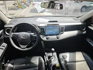 Toyota RAV4 2016 2.0L CVT Version mode à deux roues motrices intérieur photo 7 Toyota RAV4 2016 2.0L CVT Version mode à deux roues motrices intérieur photo 7