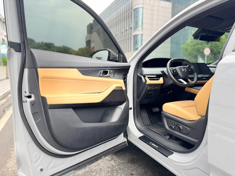 Changan UNI-K 2021 2.0T Premium Trim exterior photo 6 Changan UNI-K 2021 2.0T Premium Trim exterior photo 6