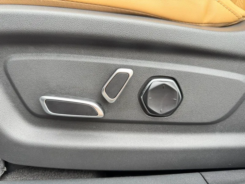 Changan UNI-K 2021 2.0T Premium Trim interior photo 13 Changan UNI-K 2021 2.0T Premium Trim interior photo 13