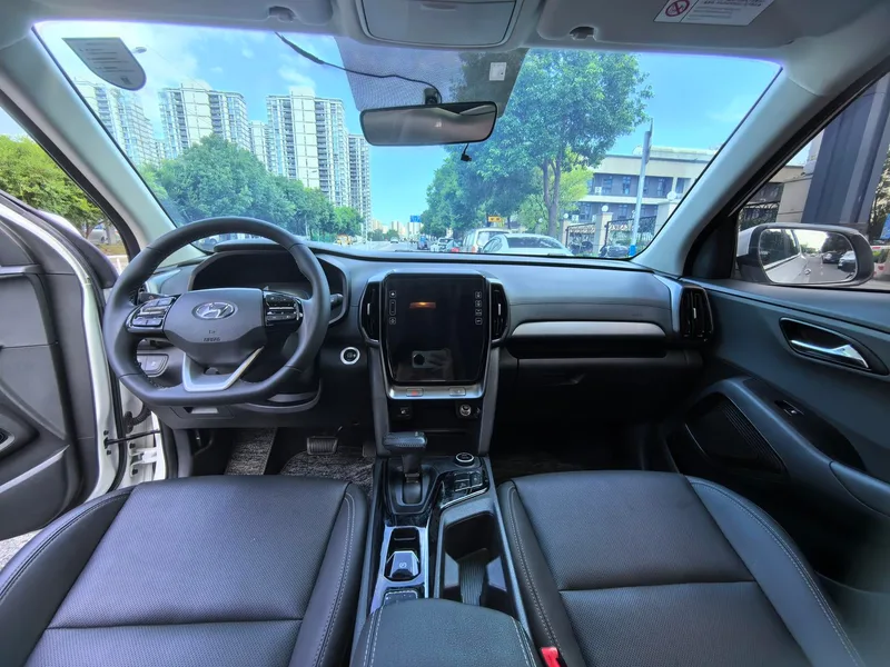 Hyundai ix35 2021 2.0L Automatic two-wheel drive leading version GLS interior photo 9 Hyundai ix35 2021 2.0L Automatic two-wheel drive leading version GLS interior photo 9