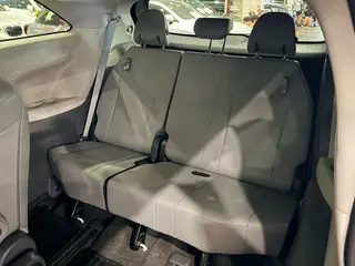 Toyota Granvia 2023 Double téléphone hybride électrique intelligent 2.5L Version confortable intérieur photo 14 Toyota Granvia 2023 Double téléphone hybride électrique intelligent 2.5L Version confortable intérieur photo 14