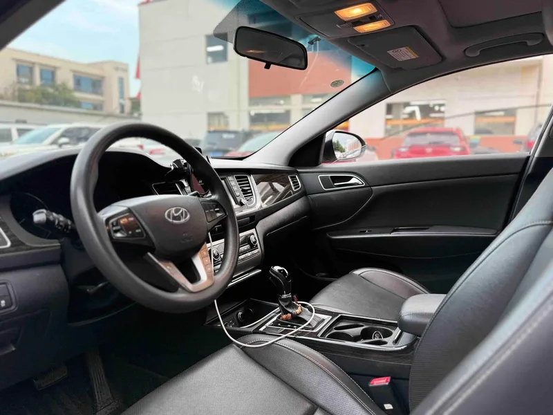 Hyundai Mistra 2016 1.6T automatic intelligent type GLS interior photo 9