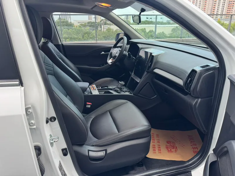 Hyundai ix35 2021 2.0L Automatic two-wheel drive leading version GLS exterior photo 5 Hyundai ix35 2021 2.0L Automatic two-wheel drive leading version GLS exterior photo 5