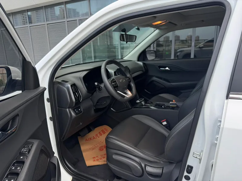 Hyundai ix35 2021 2.0L Automatic two-wheel drive leading version GLS interior photo 11 Hyundai ix35 2021 2.0L Automatic two-wheel drive leading version GLS interior photo 11