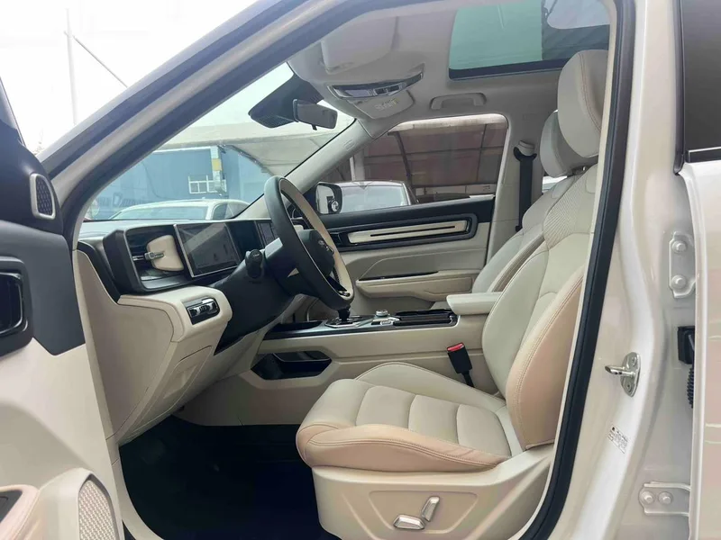 Geely ICON 2023 1.5TD Chocolate alcohol version exterior photo 5 Geely ICON 2023 1.5TD Chocolate alcohol version exterior photo 5