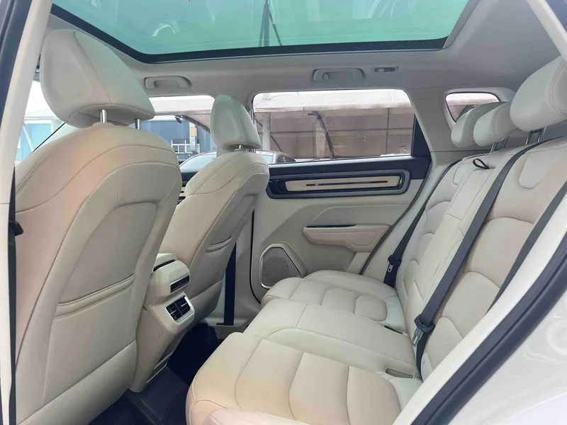 Geely ICON 2023 1.5TD Chocolate alcohol version exterior photo 6 Geely ICON 2023 1.5TD Chocolate alcohol version exterior photo 6