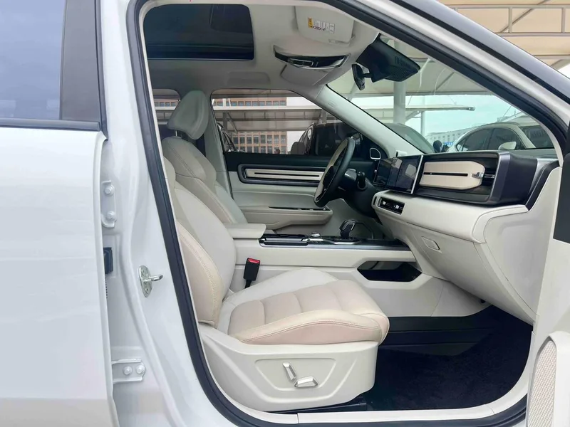 Geely ICON 2023 1.5TD Chocolate alcohol version exterior photo 8 Geely ICON 2023 1.5TD Chocolate alcohol version exterior photo 8