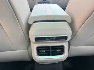 Geely ICON 2023 1.5TD Chocolate alcohol version interior photo 12 Geely ICON 2023 1.5TD Chocolate alcohol version interior photo 12