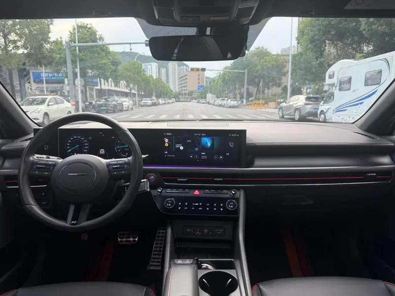 Hyundai Sonata 2024 2.0T N Line Max interior photo 13 Hyundai Sonata 2024 2.0T N Line Max interior photo 13