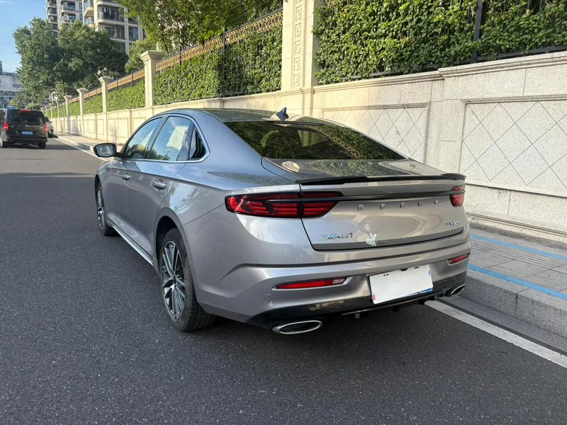 Geely Preface 2020 2.0T Премиальная комплектация интерьер фото 7