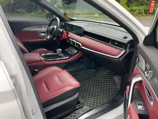 Jetour X70 PLUS 2021 1.6T DCT ground Pro 7 seat interior photo 6 Jetour X70 PLUS 2021 1.6T DCT ground Pro 7 seat interior photo 6
