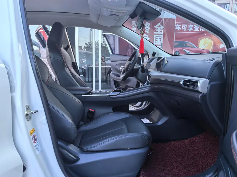 Changan UNI-T 2021 1.5T Excellence-type interior photo 12 Changan UNI-T 2021 1.5T Excellence-type interior photo 12