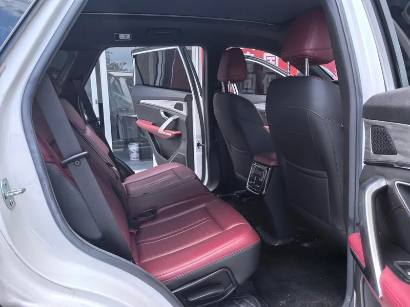 Jetour X70 PRO 2023 1.6TD DCT Enjoy with pleasure PRO 5 seat interior photo 11 Jetour X70 PRO 2023 1.6TD DCT Enjoy with pleasure PRO 5 seat interior photo 11