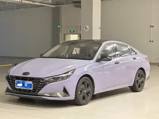 Hyundai Elantra 2021 1.5L CVT LUX Versión de lujo