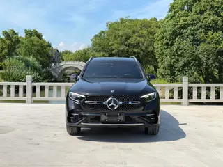Mercedes-Benz GLC 2024 GLC 260 L 4MATIC Luxury type 5 seat exterior photo 2