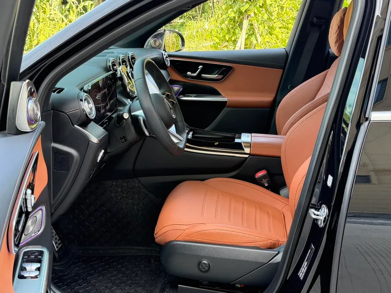 Mercedes-Benz GLC 2024 GLC 260 L 4MATIC Luxury type 5 seat exterior photo 8