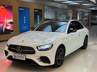 Mercedes-Benz E-Class (Imported) 2022 E 260 Edición deportiva de moda exterior foto 1 Mercedes-Benz E-Class (Imported) 2022 E 260 Edición deportiva de moda exterior foto 1