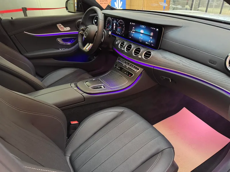 Mercedes-Benz E-Class (Imported) 2022 E 260 Edición deportiva de moda interior foto 17 Mercedes-Benz E-Class (Imported) 2022 E 260 Edición deportiva de moda interior foto 17