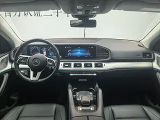 Mercedes-Benz GLE Coupe 2022 GLE 350 4MATIC coupe SUV Fashionable interior photo 10