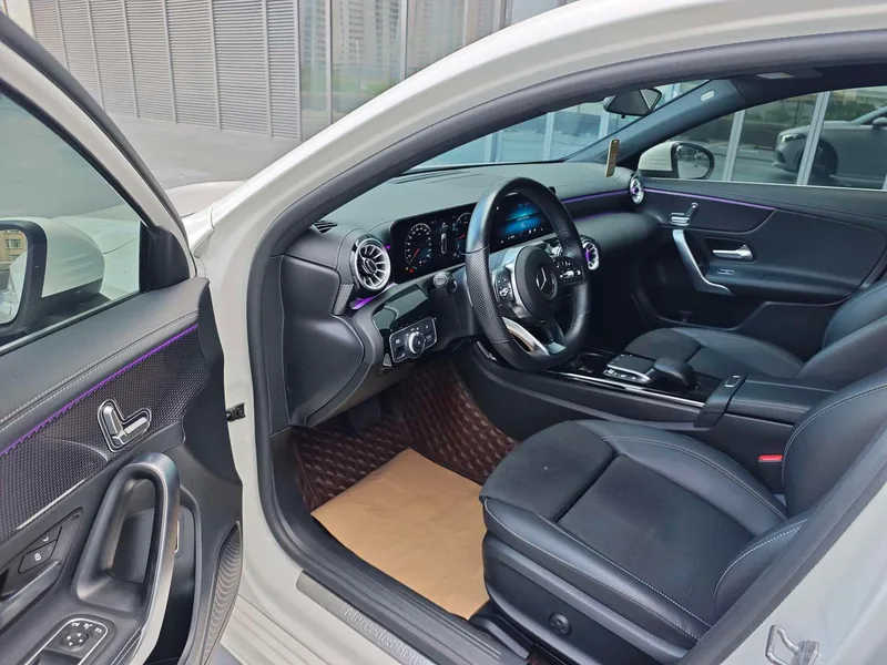 Mercedes-Benz A-Class 2022 A 200 L Edición de moda de coche deportivo exterior foto 8
