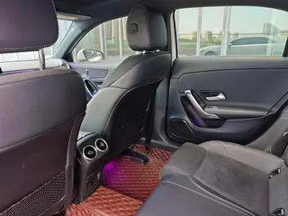 Mercedes-Benz A-Class 2022 A 200 L Edición de moda de coche deportivo interior foto 12