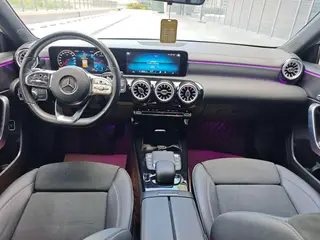 Mercedes-Benz A-Class 2022 A 200 L Edición de moda de coche deportivo interior foto 16